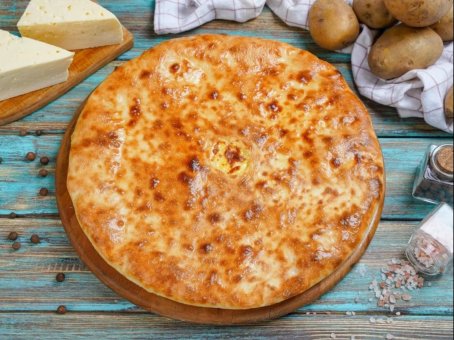 Осетинский пирог с картошкой и осетинским сыром Осетинский пирог с картошкой и осетинским сыром